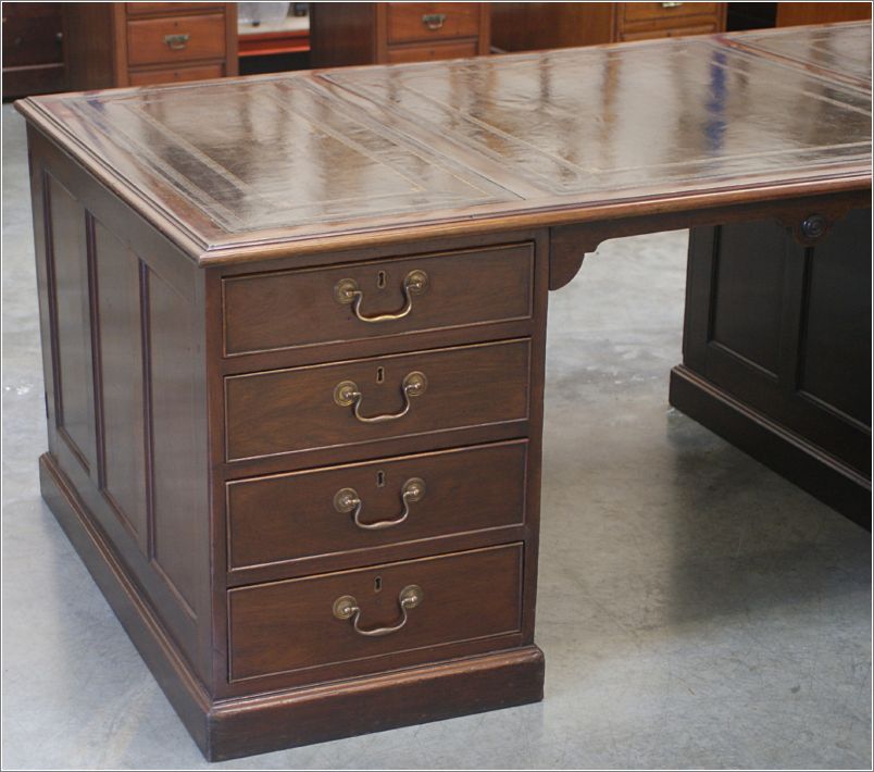 1026 Antique Large Mahogany Partners Desk (6)